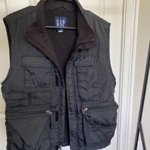 Mens Gap black cargo pocket vest